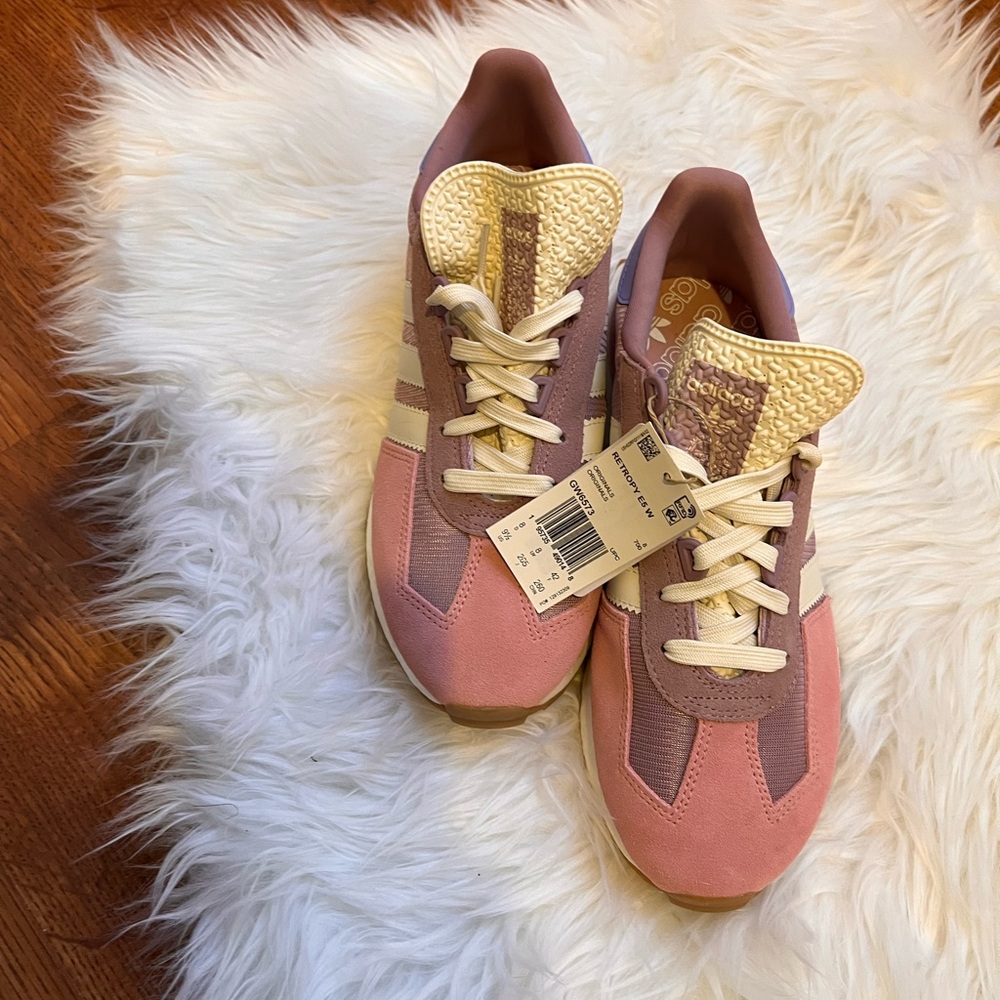 Nwt revolve adidas retropy E5 magic mauve chalk white sneakers - Picture 2 of 10